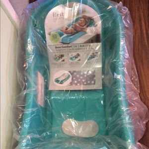 *NWT* The First Years- Sure Comfort Tub